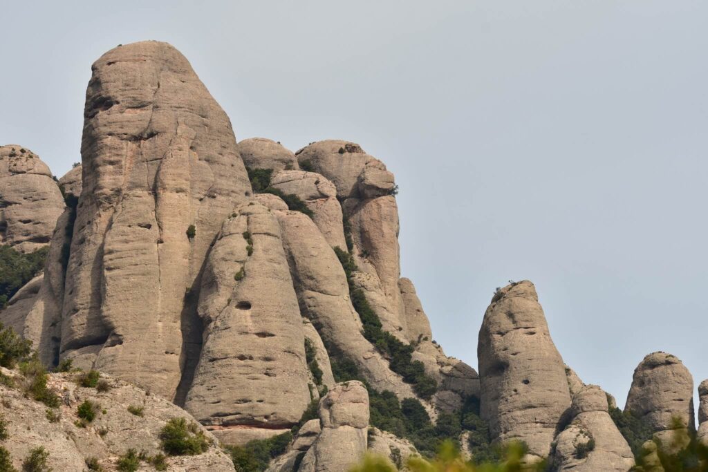 Charakterystyczne skały Montserrat