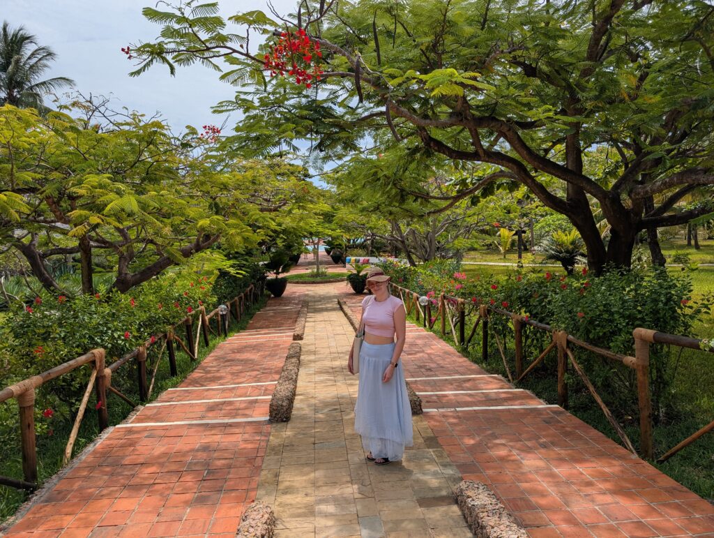 Ogród hotelu Dongwe Club Vacanze Ogród hotelu Dongwe Club Vacanze